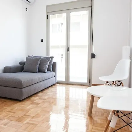 Modern New Comfort 2 Bd Apt In Centre