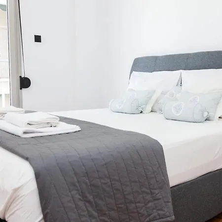 Modern New Comfort 2 Bd Apt In Centre * Athens