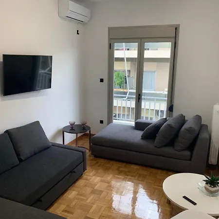 Modern New Comfort 2 Bd Apt In Centre Athens